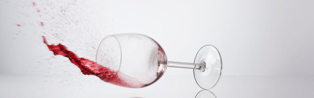 Four Things You Should Never Do to Your Wine Glass