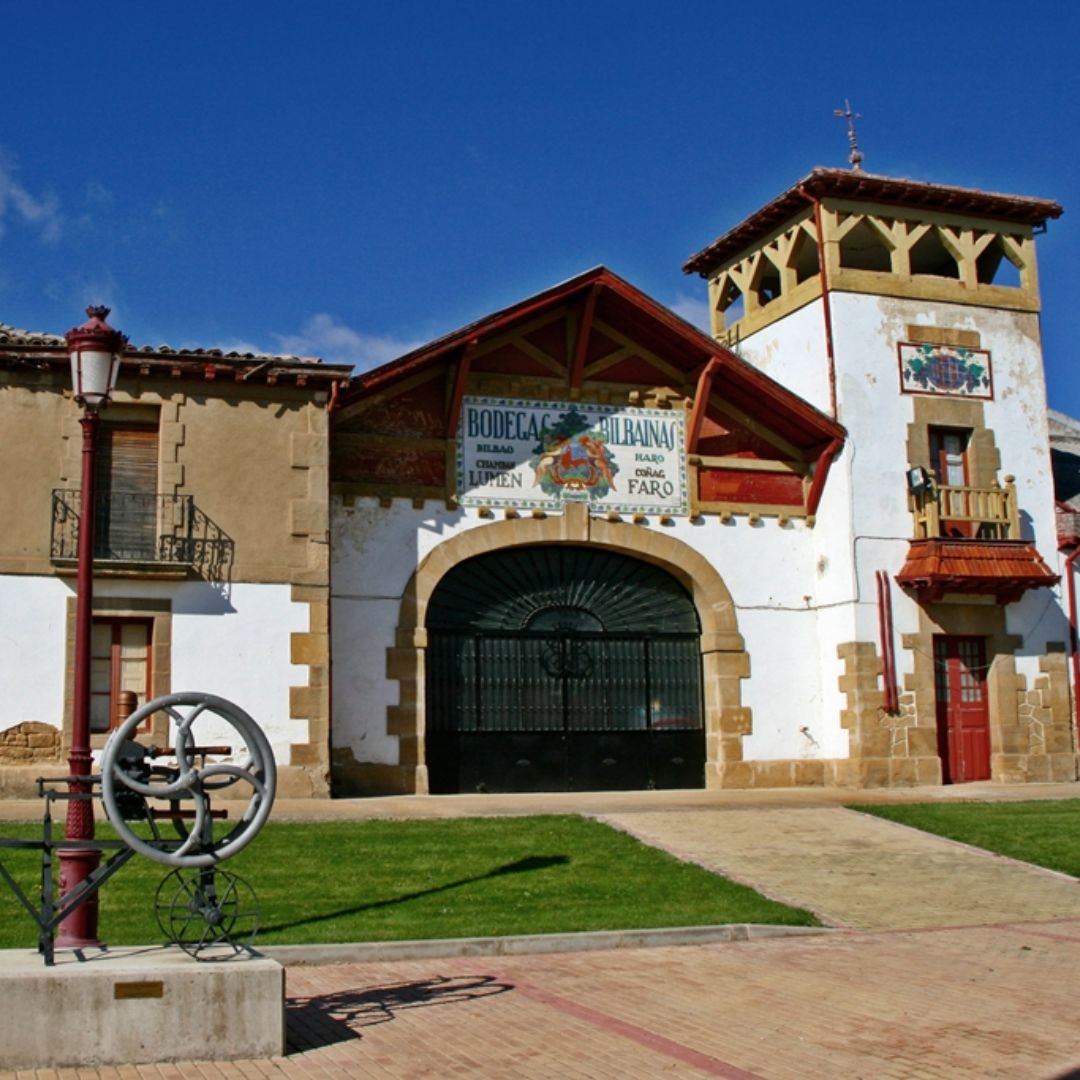 Vina Pomal Crianza 2019 Red Wine