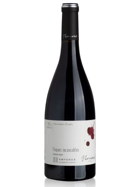 Bottle of Finques Incansables Garnatxa Negre 2018 Red Wine