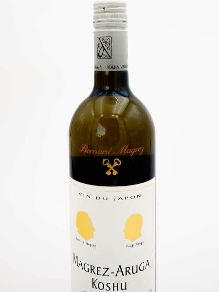 Details of the Magrez-Aruga Bottle