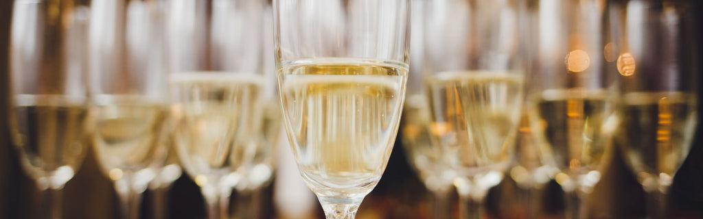 The Fizz is Here: Top 10 Sparkling Wines to Celebrate Christmas