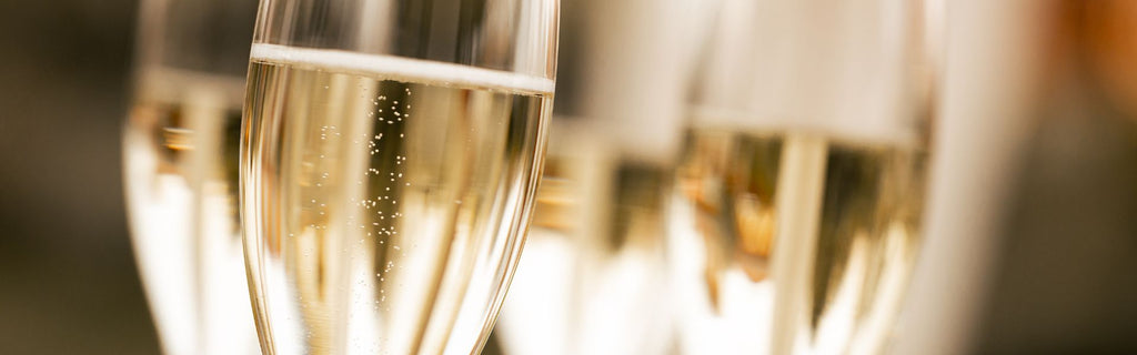 The Definitive Guide to Champagne and Sparkling Wine