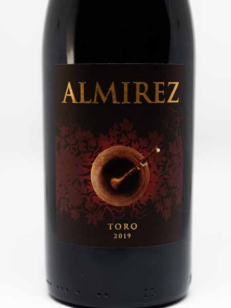 Front Label of Toro Almirez 2019 Red Wine