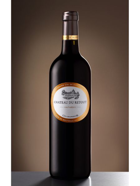 Front Bottle of Chateau Du Retout 2017 Red Wine 
