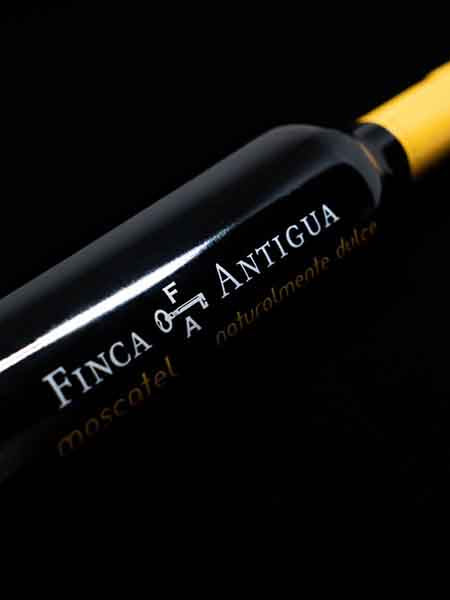 Neck Bottle of Finca Antigua Moscatel 2019 Sweet White Wine