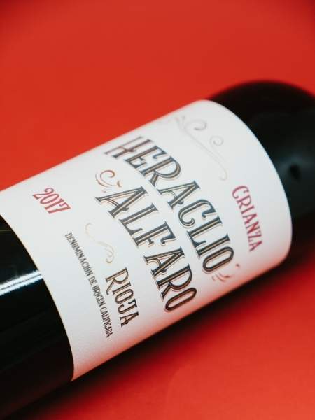 Heraclio Alfaro Crianza 2017 Red Wine Front Side Label