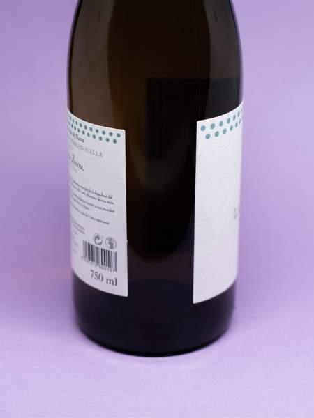 Back Details and Front Label of the bottle