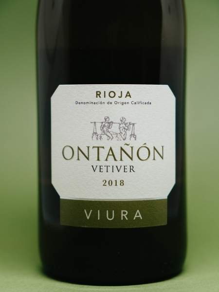 Front White and Green Label of Ontanon Vetiver Viura 