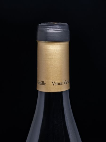 Gold and Black Cork with Logo of Pago de Valdoneje