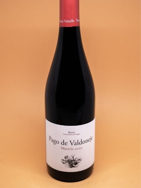 Front Side Bottle of Pago de Valdoneje
