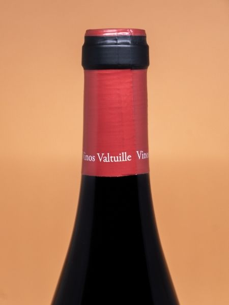 Red and Black Cork with Logo of Pago de Valdoneje
