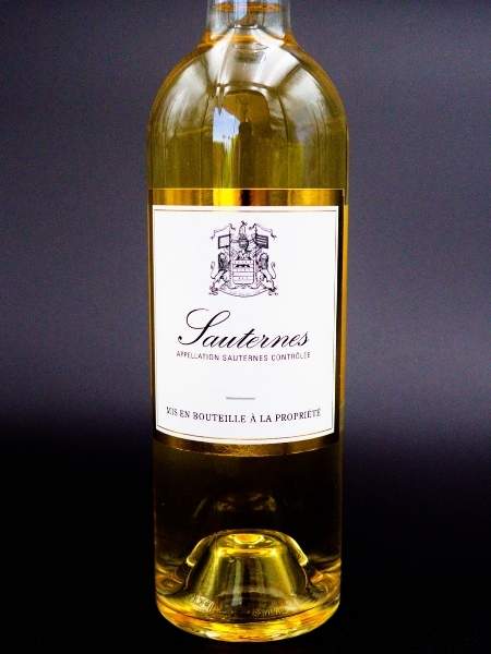 Front Gold and White Label with Logo of Sauternes Blanc