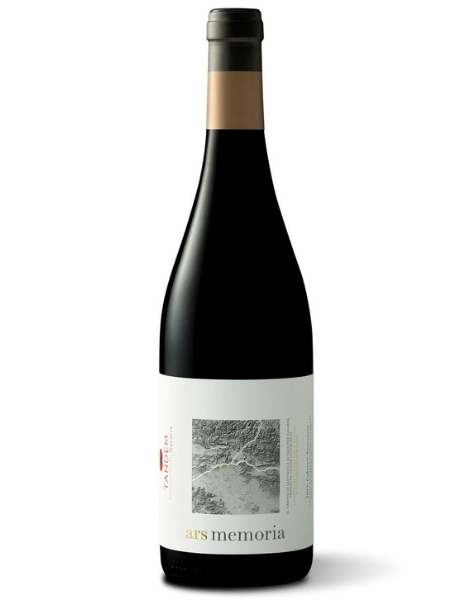 Bottle of Tandem Ars Memoria 2014 Red Wine