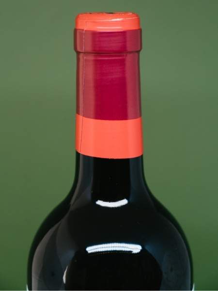 Red and Orange Cork of Taron Tempranillo 2020 Red Wine